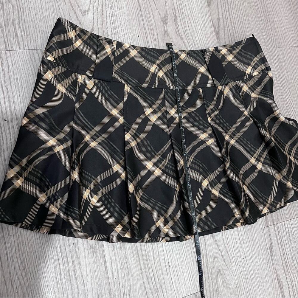 I.AM.GIA Women’s Carmel Mini Skirt Black Plaid Pleated Grunge Punk sz Large - Picture 13 of 13